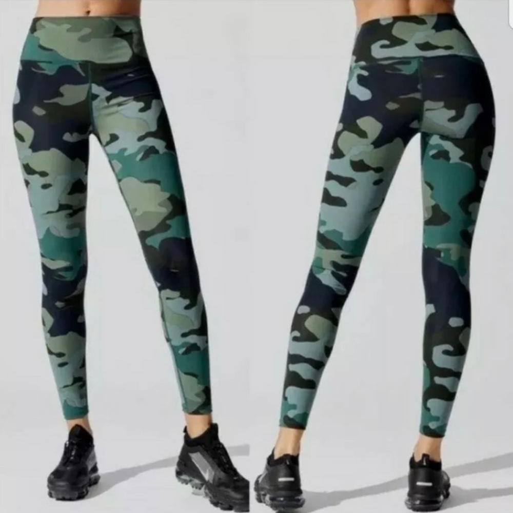Carbon38 Camo High-rise Leggings